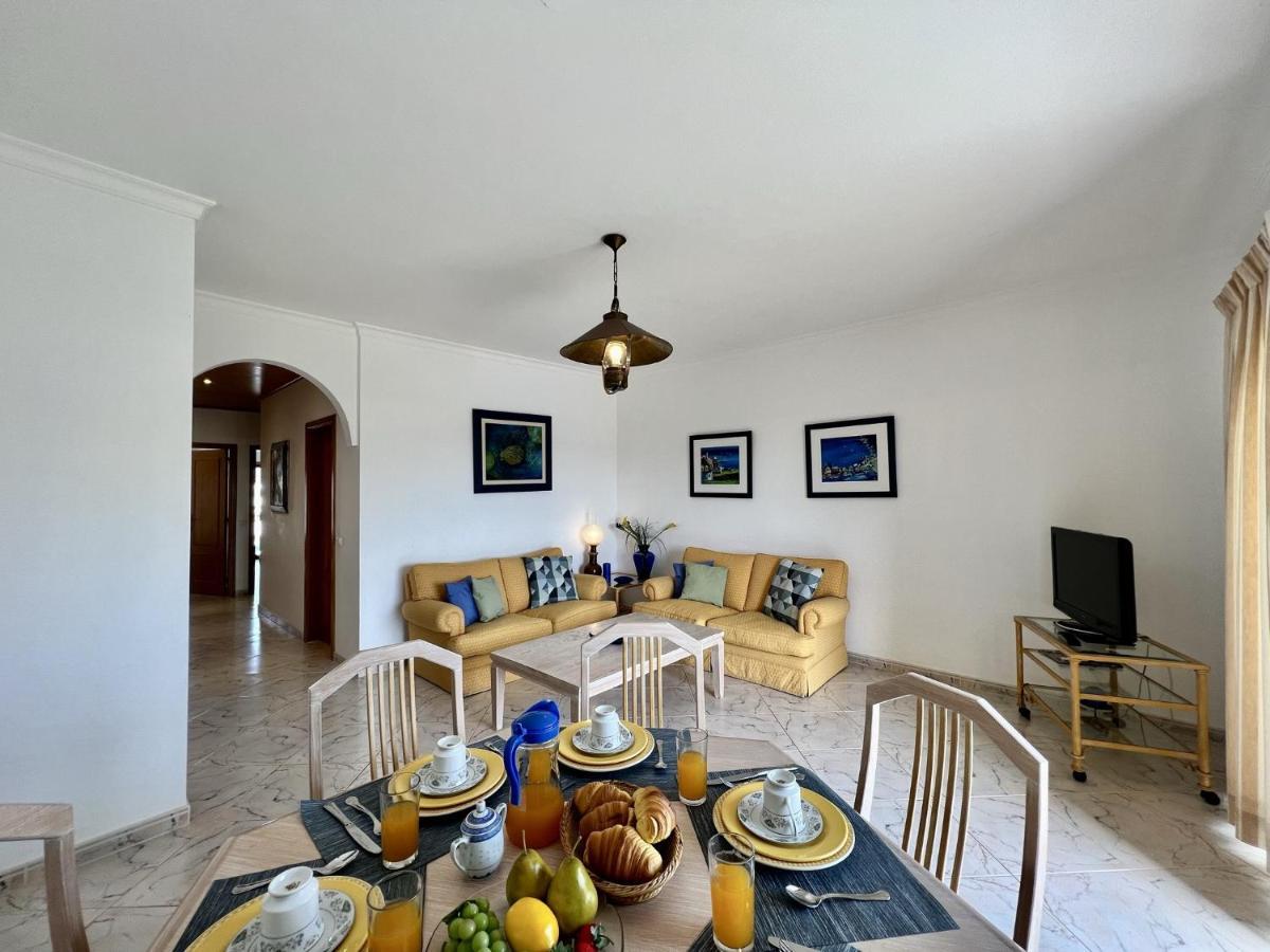 شقة Quarteira Elegant With Pool By Homing المظهر الخارجي الصورة
