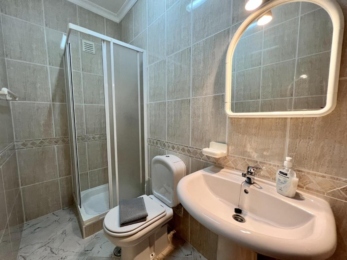 شقة Quarteira Elegant With Pool By Homing المظهر الخارجي الصورة