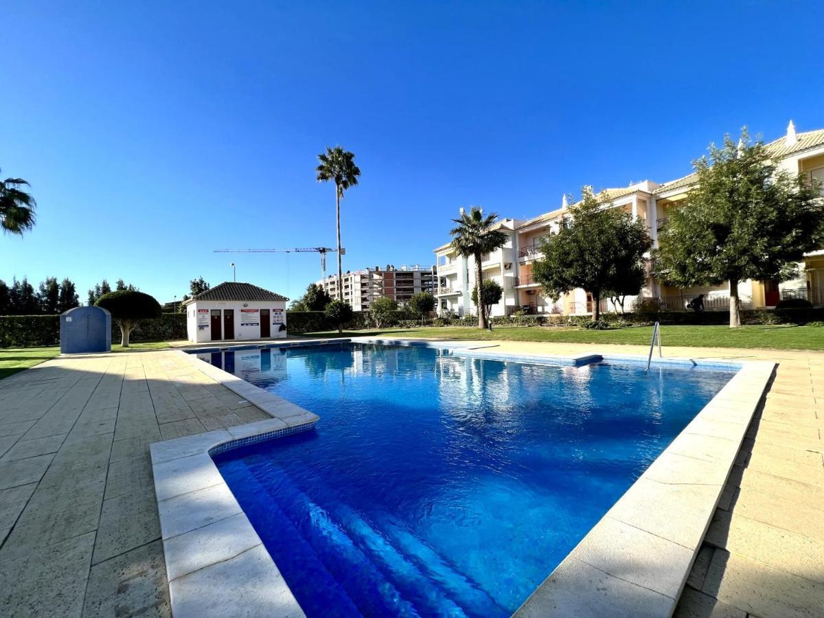 شقة Quarteira Elegant With Pool By Homing المظهر الخارجي الصورة